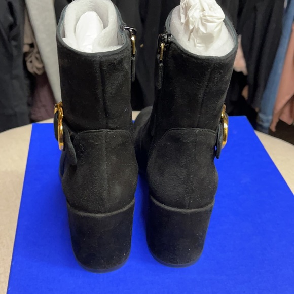 Stuart Weitzman Benedicta black suede booties 6.5 - Picture 6 of 10